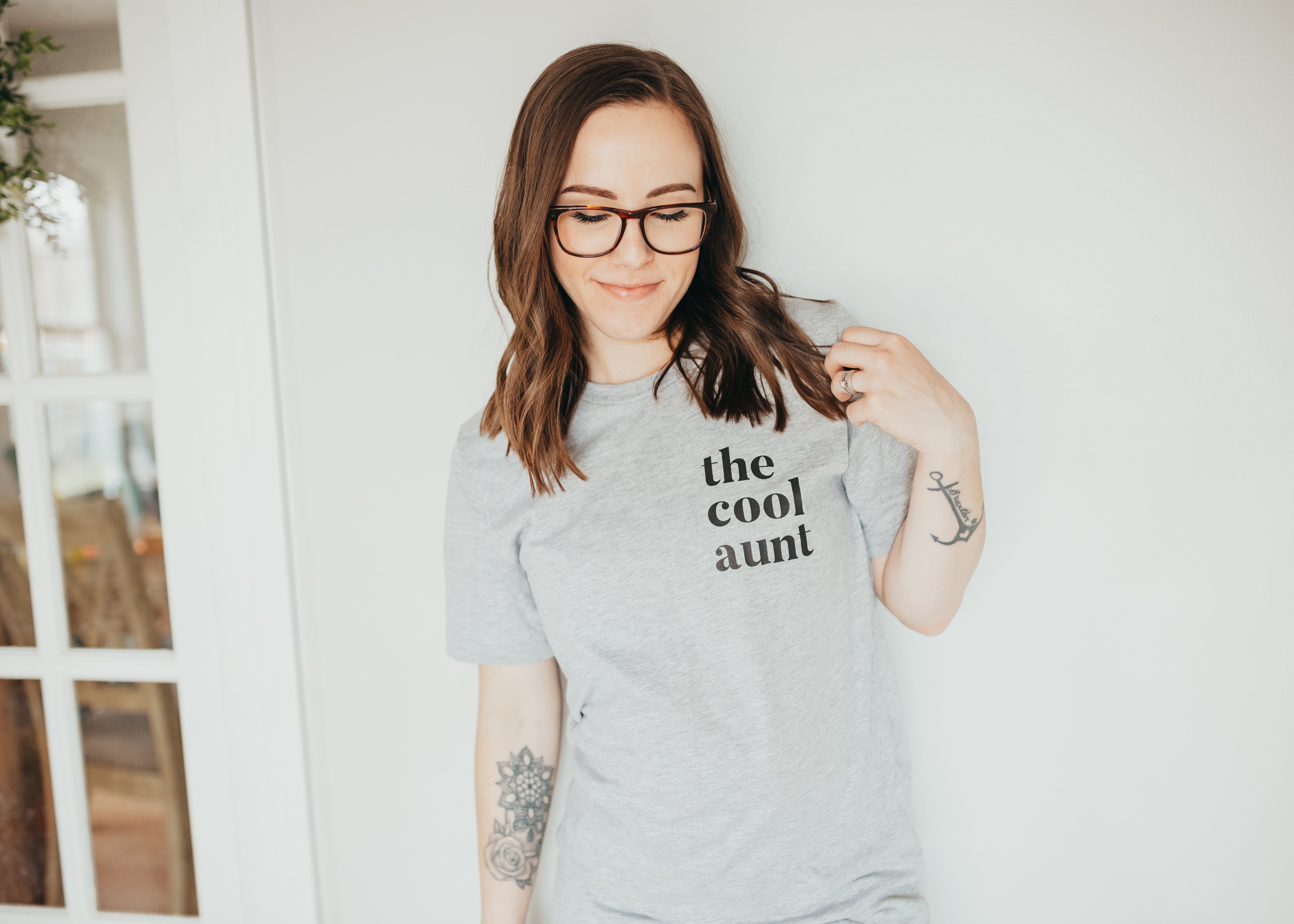 The Cool Aunt Tee (Peach, Gray)